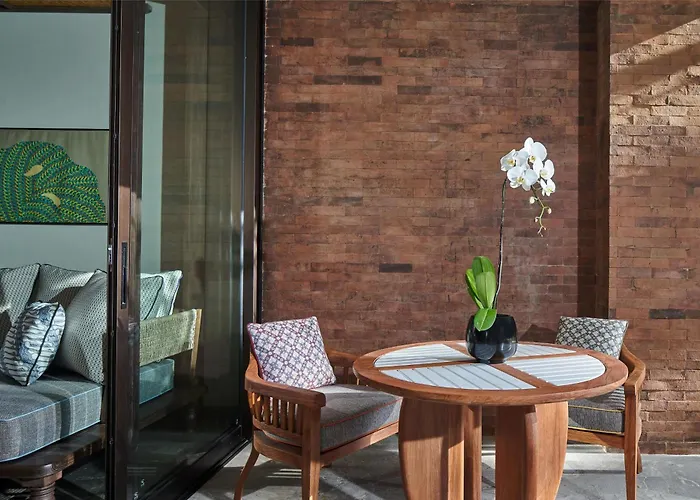 Andaz Bali, By Hyatt سانور